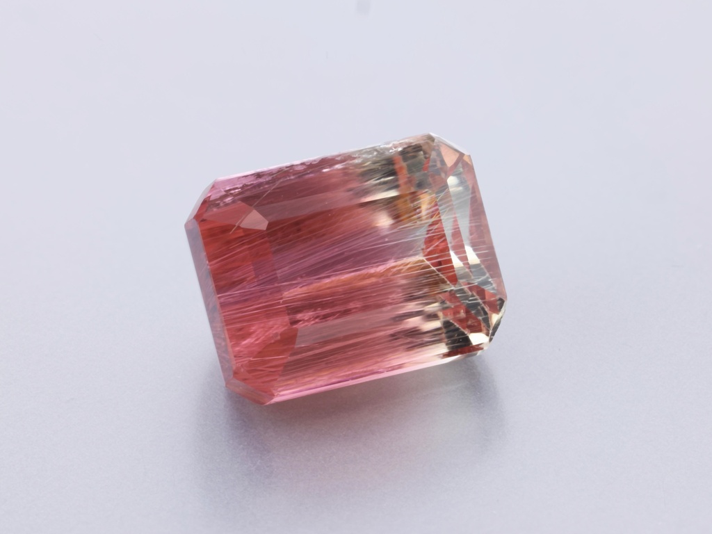 [UMOS0907X1] Pink Tourmaline White 8.7x6.8mm Emerald Cut