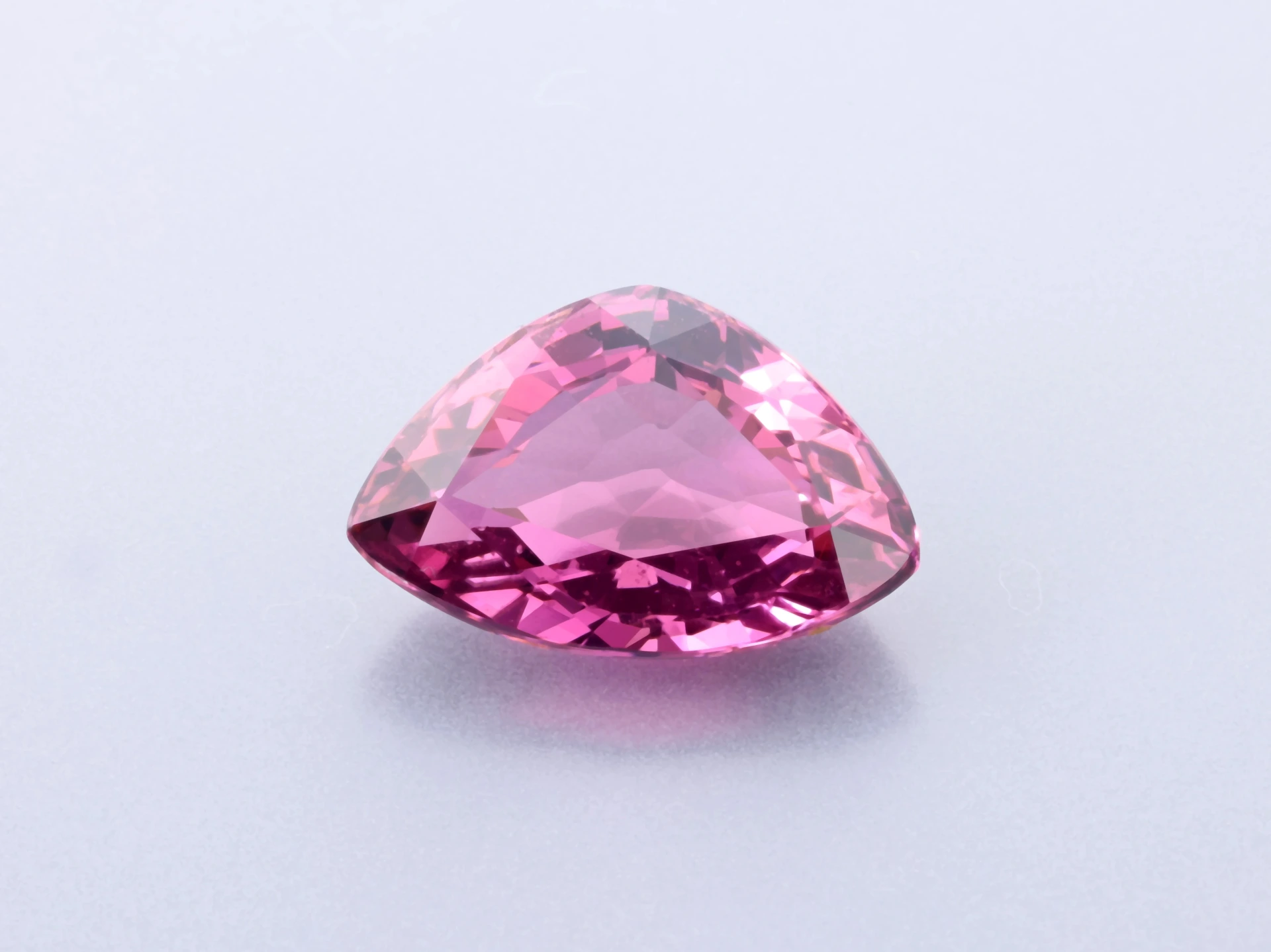 [UPEF1007X1] Pink Tourmaline 6.9x10.3mm Fancy