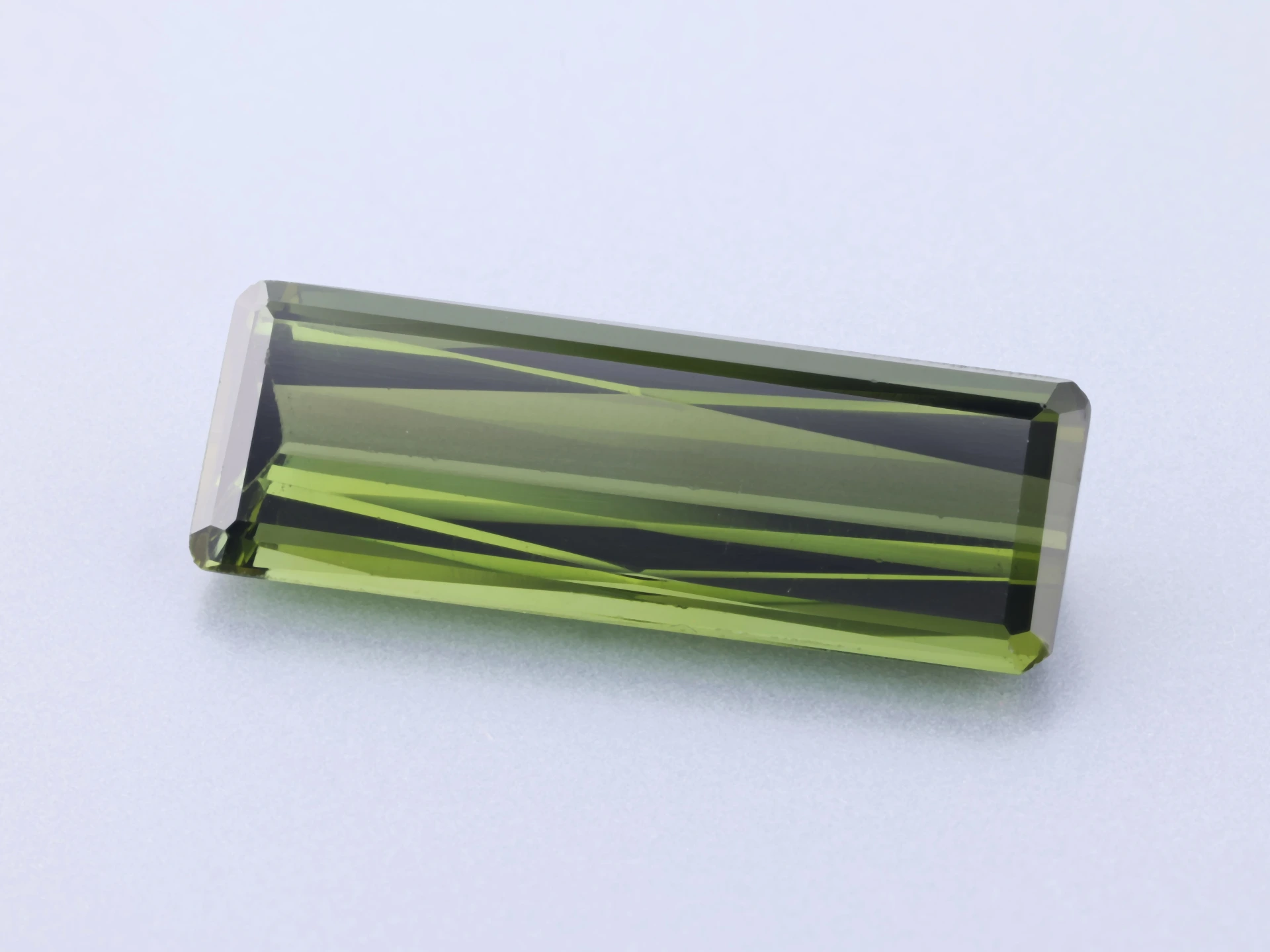 [UGOS1606X1] Green Tourmaline 16.2x5.6mm Emerald Cut