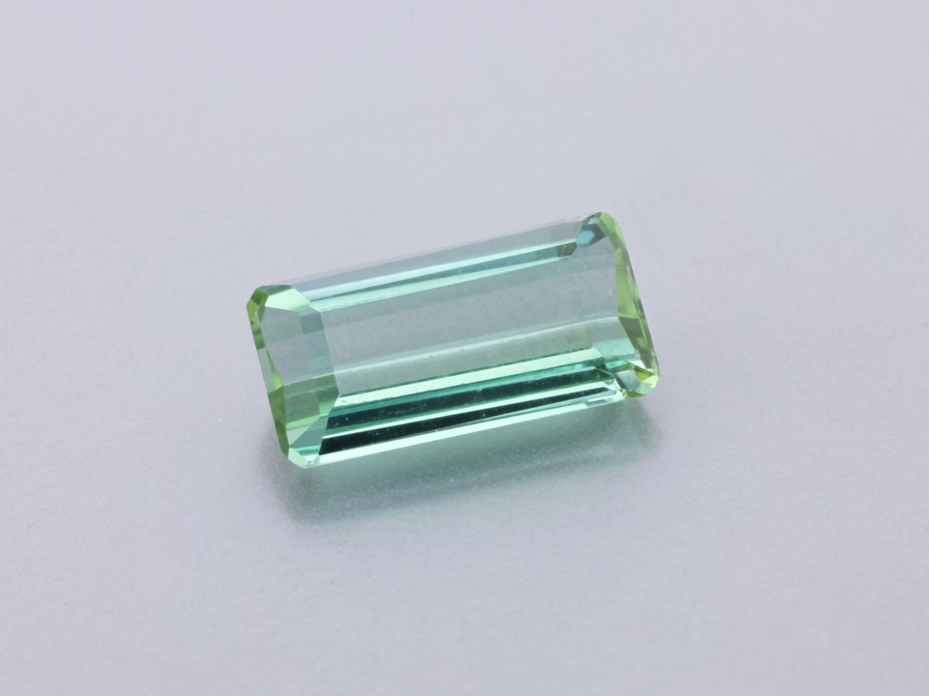 [UGOS0804X1] Green Tourmaline 7.9x4mm Emerald Cut
