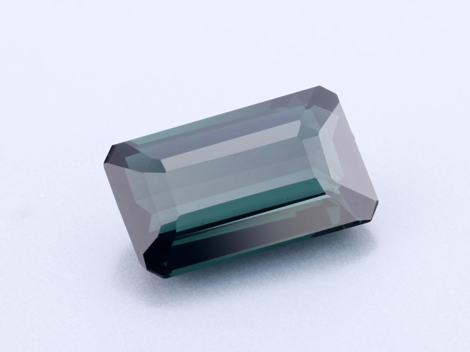 [UGOS1006X1] Green Tourmaline 9.85x5.85mm Emerald Cut