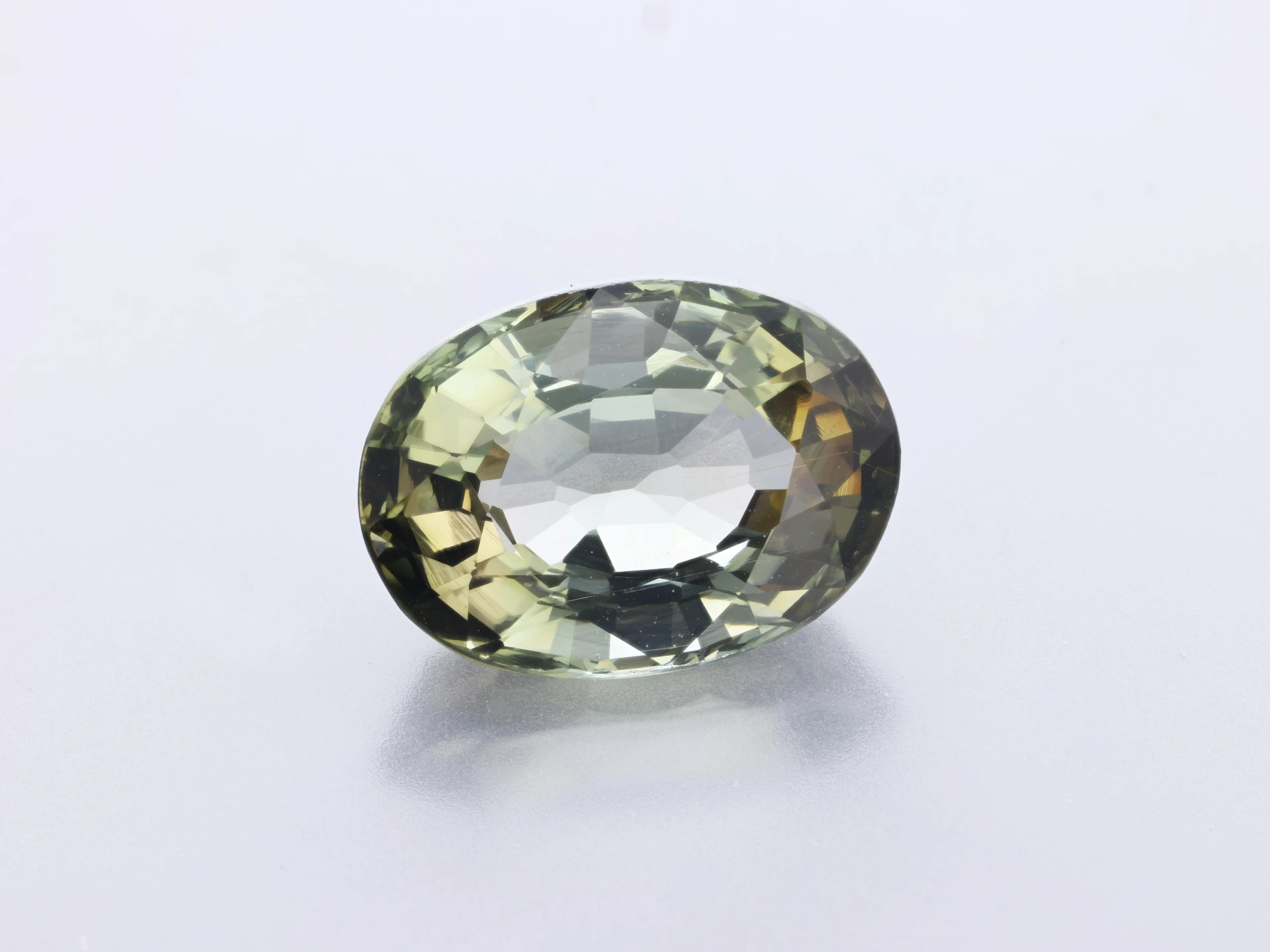 [UMVB1007X1] Bi Colour Tourmaline 10x7.25mm Oval