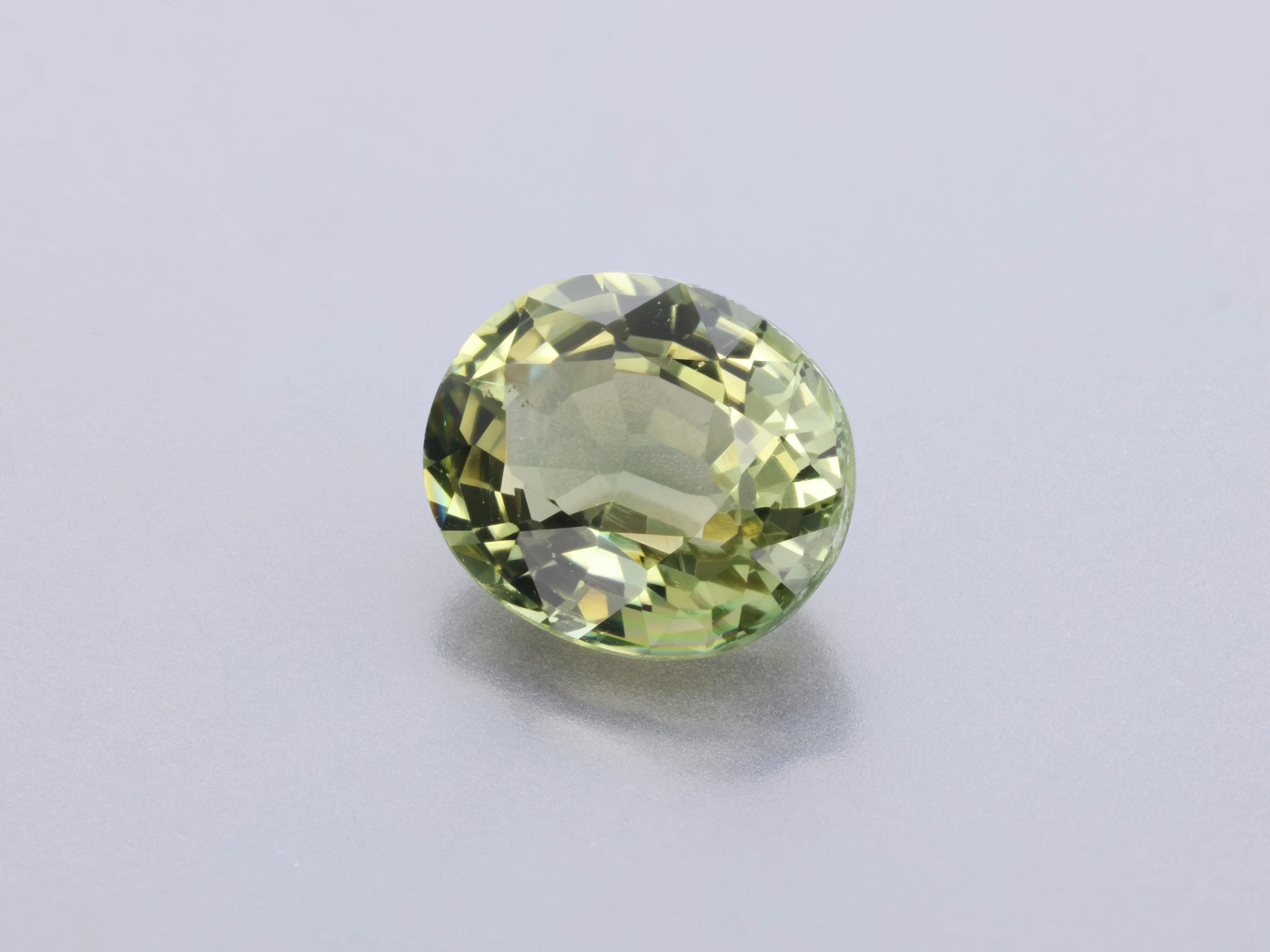 [UGVB0705X1] Green Tourmaline 6.8x5.8mm Oval