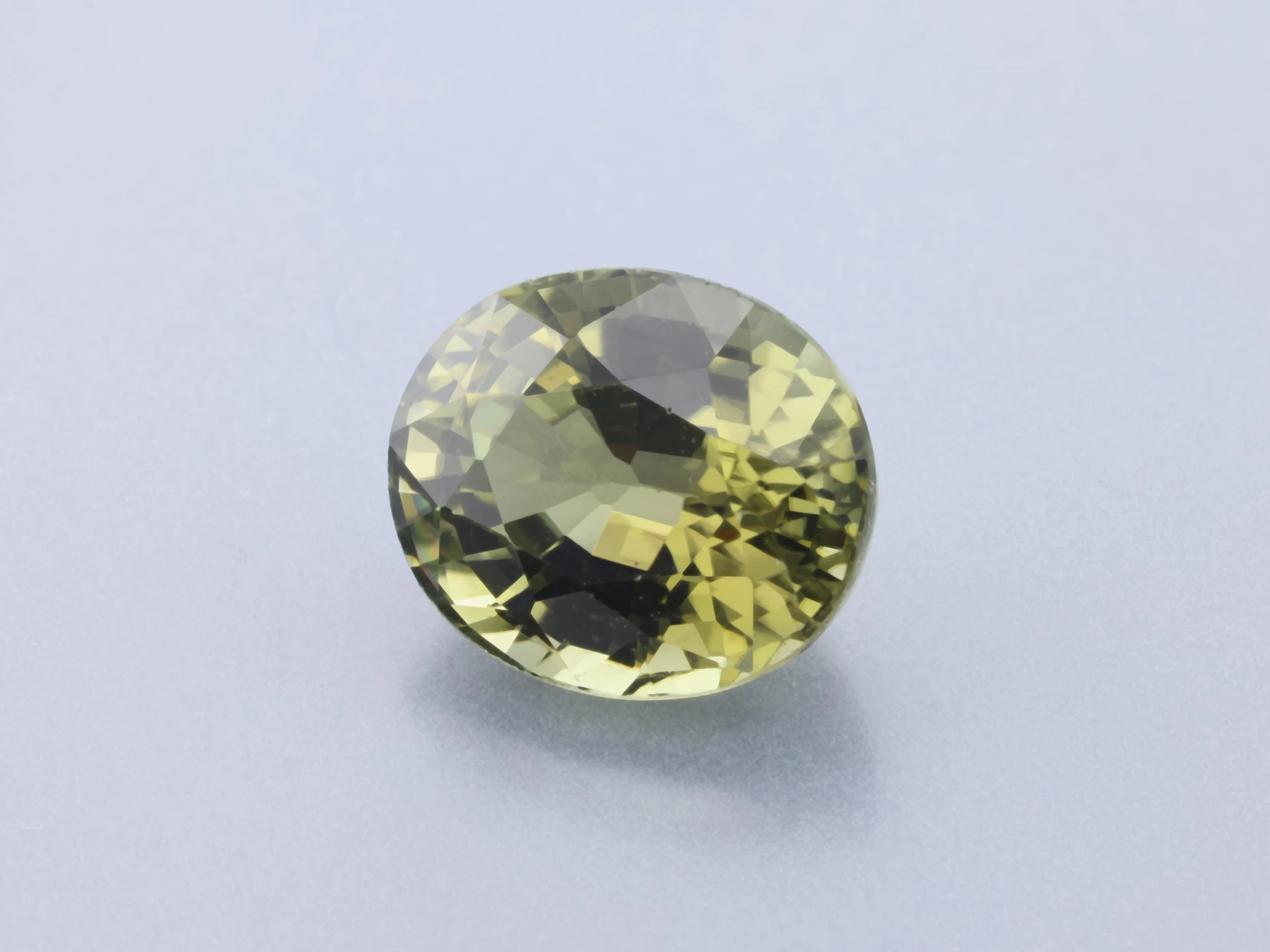 [UGVB0806X22] Green Tourmaline 8.1x6.95mm Oval