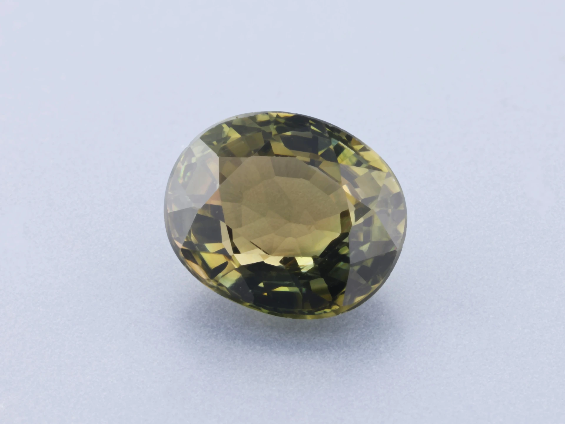 [UGVB0806X26] Green Tourmaline 8x6.6mm Oval