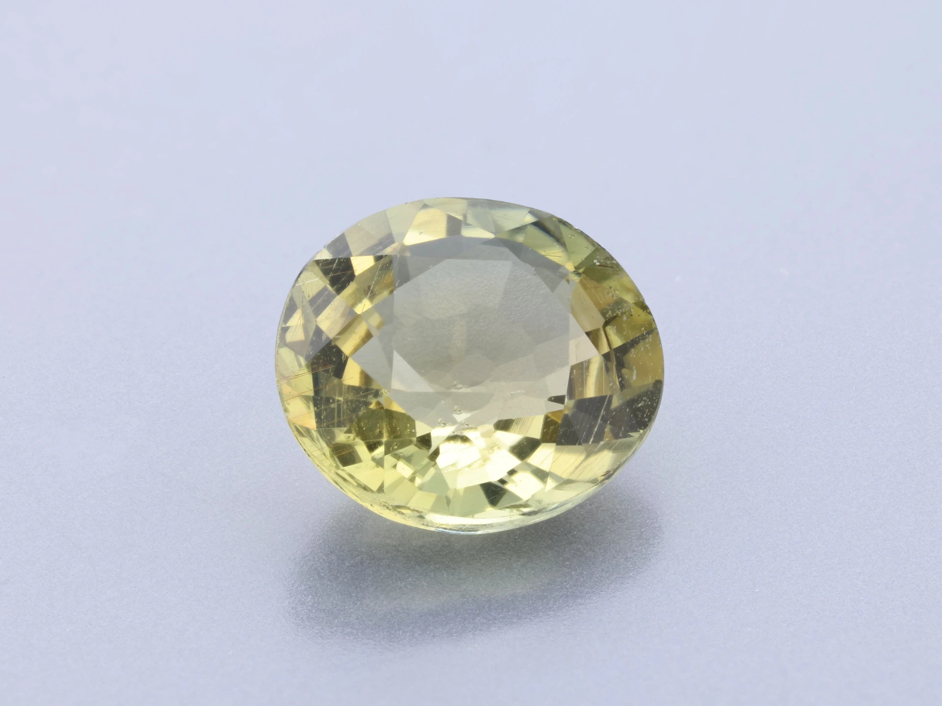 [UMVB0706X3] Yellow Green Tourmaline 7.4x6.85mm Oval