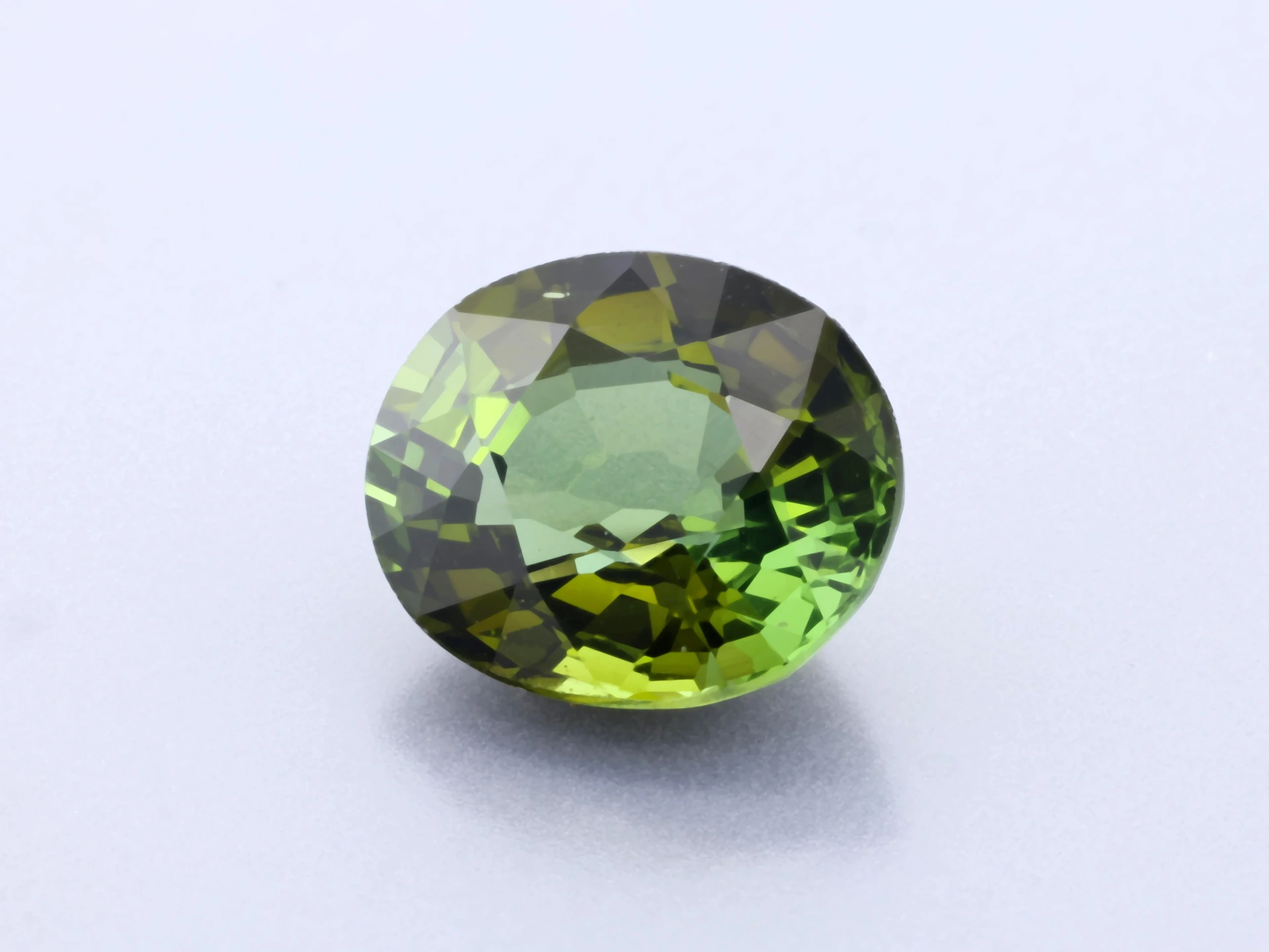 [UGVB0706X3] Green Tourmaline 7.4x6.3mm Oval