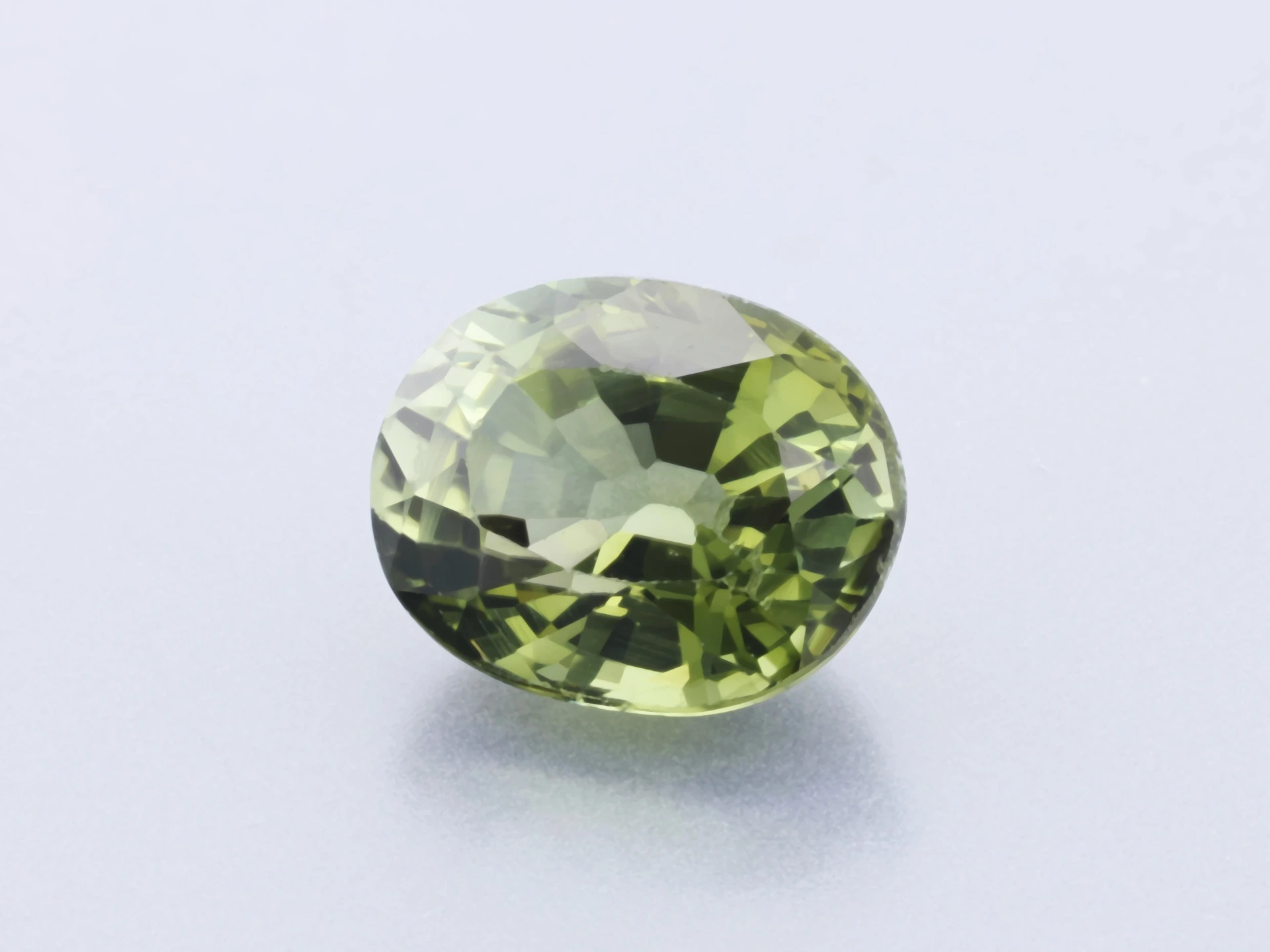 [UGVB0604X1] Green Tourmaline 6.75x5.35mm Oval