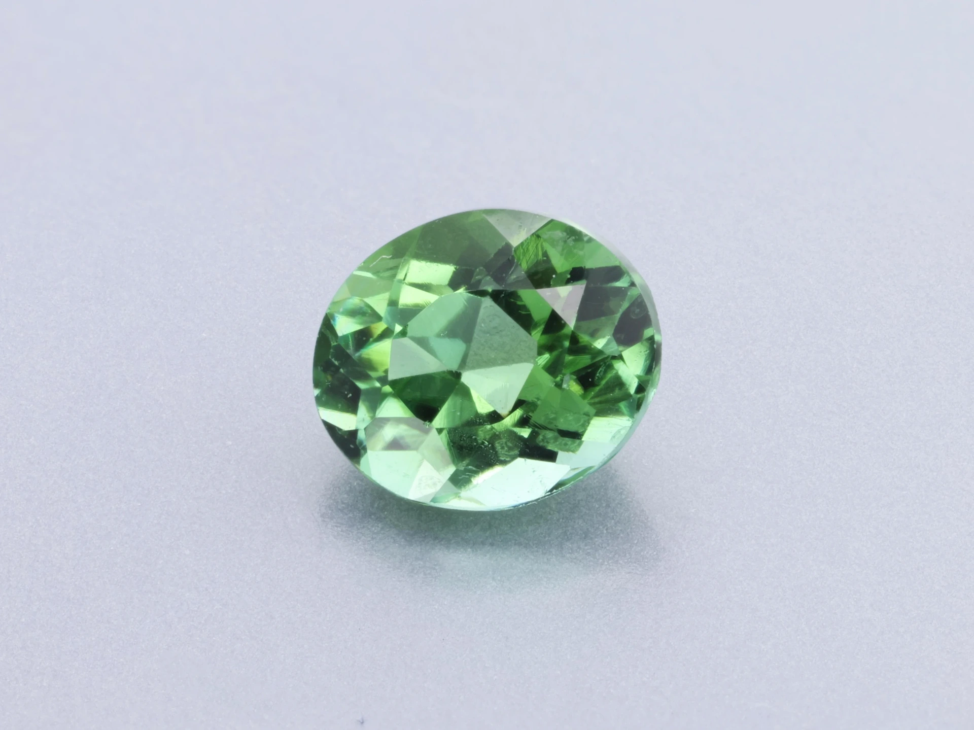 [UGVB0504X2] Green Tourmaline 4.6x4mm Oval