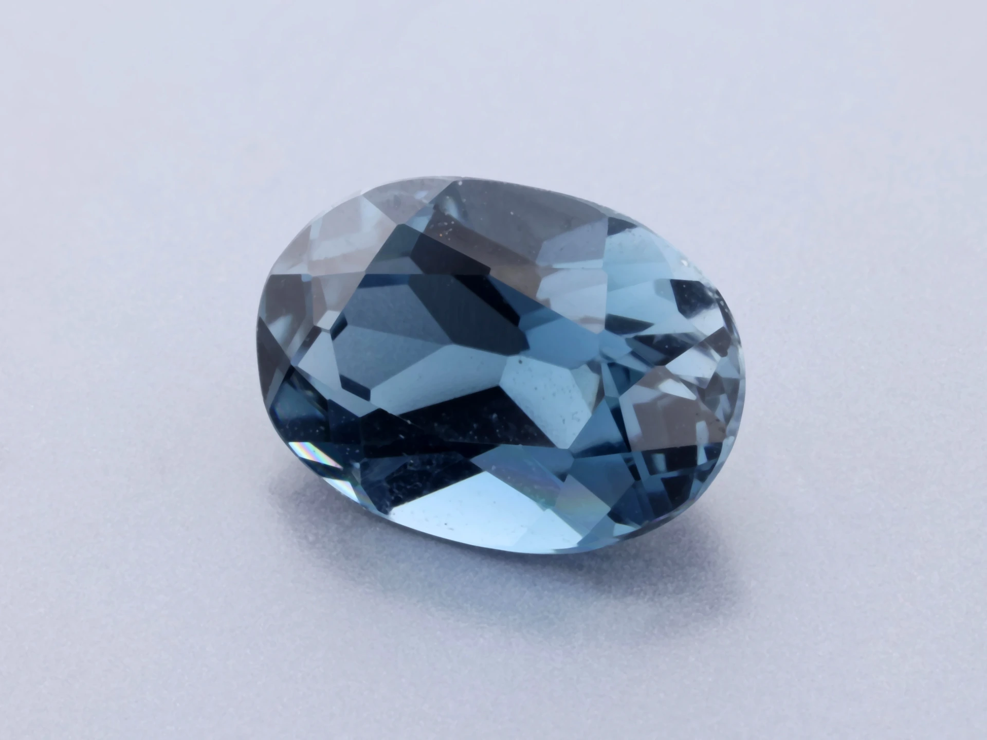 [UMVB0705X4] Blue Green Tourmaline 6.9x4.85mm Oval
