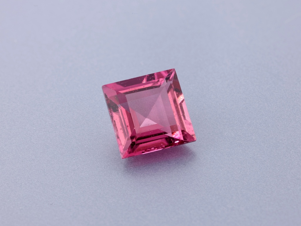 [UPQS0600X1] Pink Tourmaline 5.90mm Carre Cut