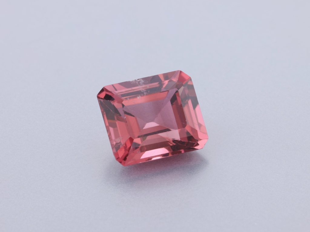 [UPOS0604X1] Pink Tourmaline 6.1x5.2mm Emerald Cut