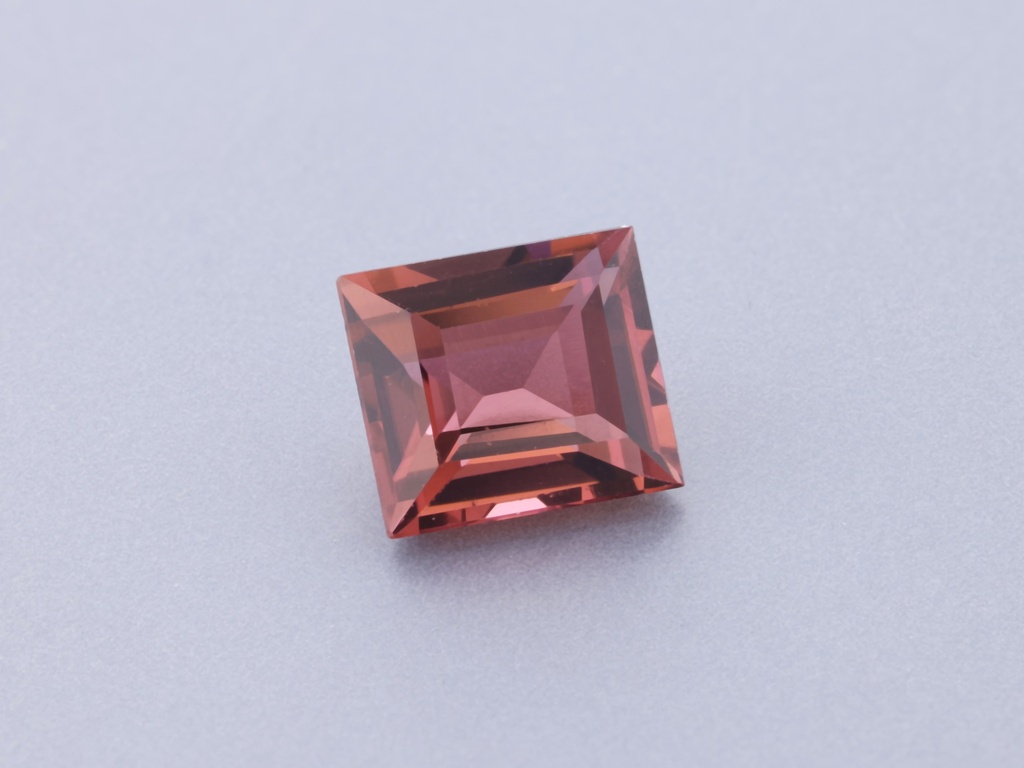 [UMBS0604X1] Bi Colour Tourmaline 5.5x4.8mm Baguette