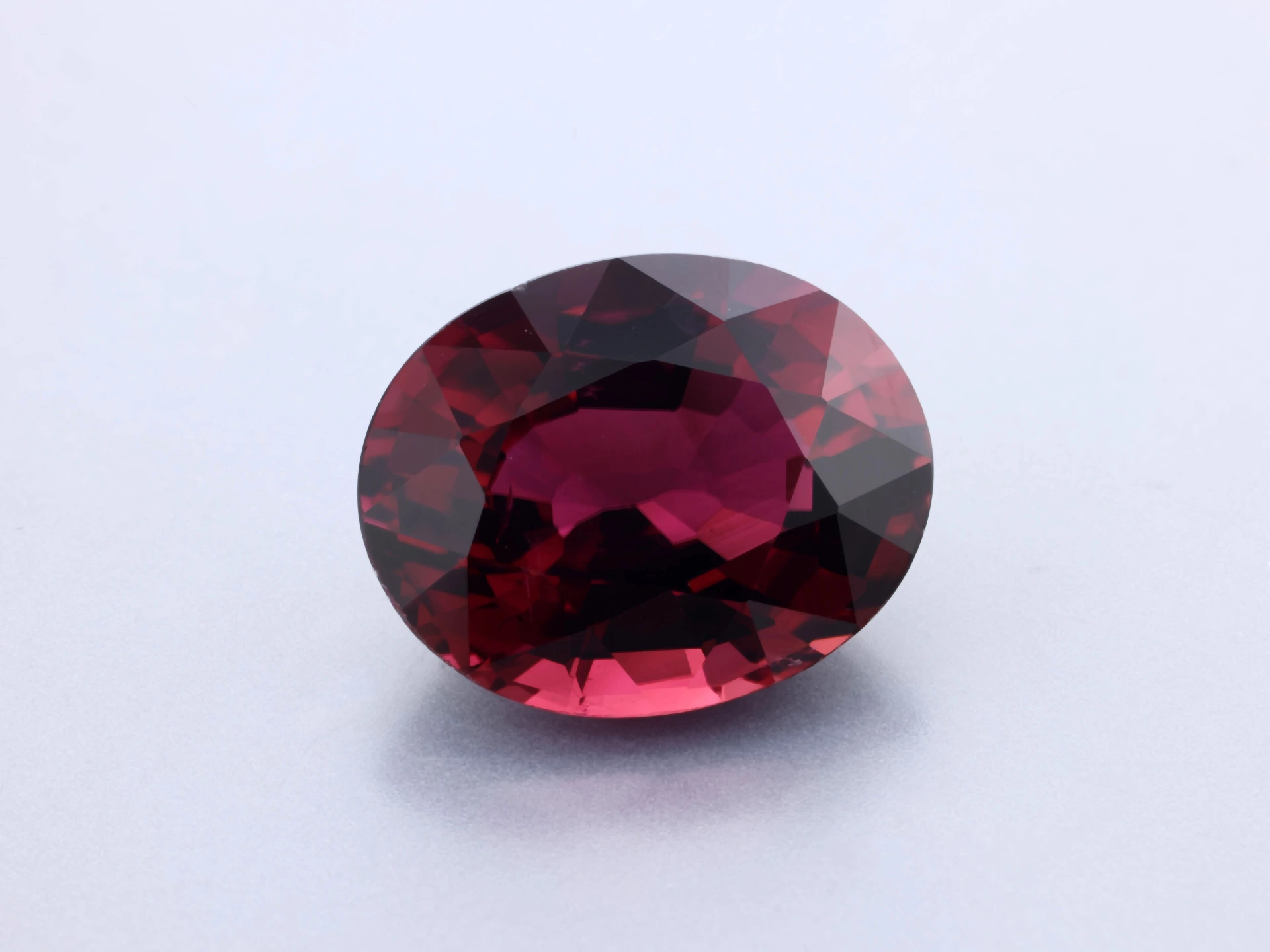 [UPVB1008X1] Pink Tourmaline 10x8mm Oval Purple