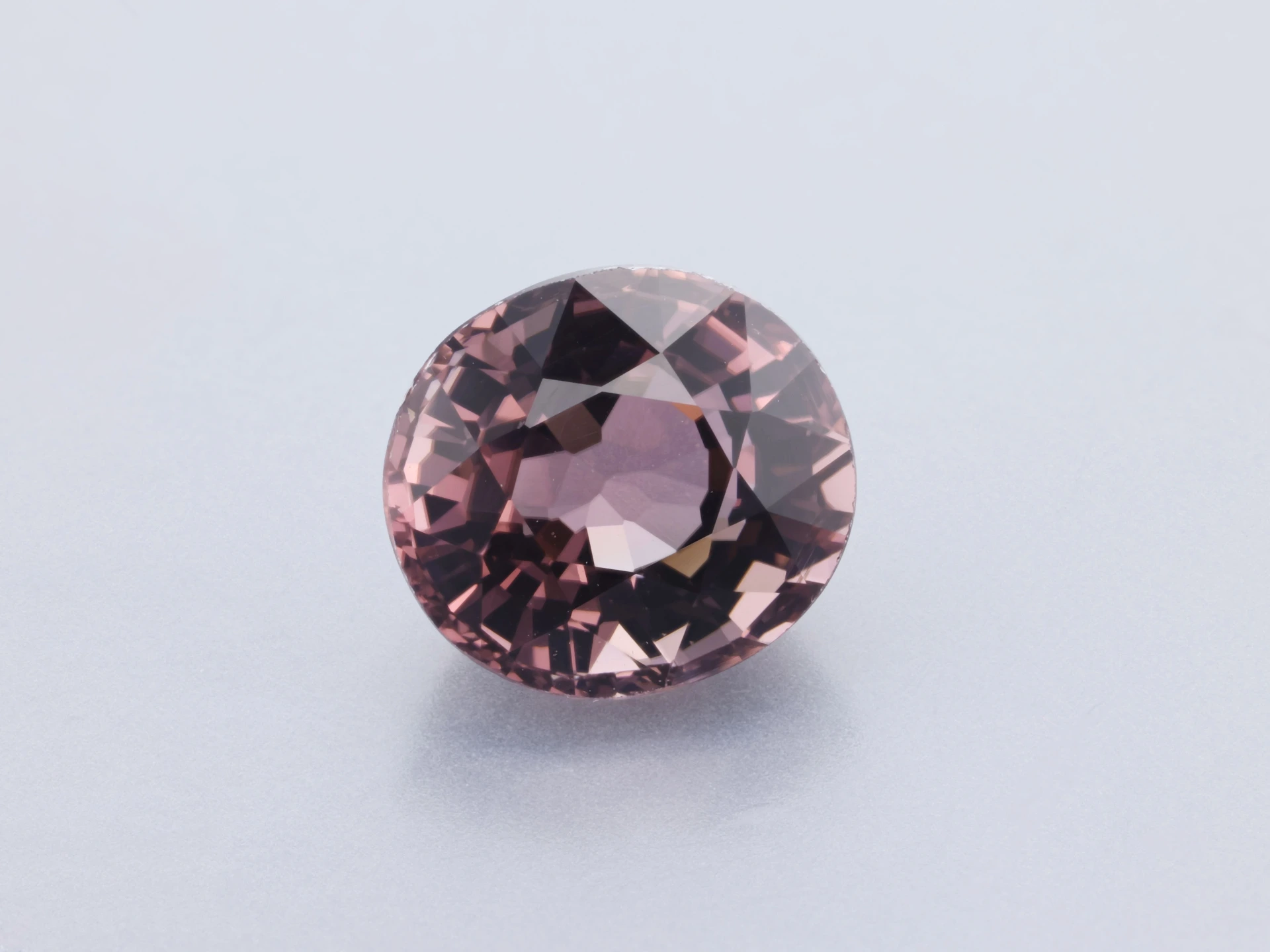 [UUVB0706X1] Purple Tourmaline 7.05x6.45mm Oval