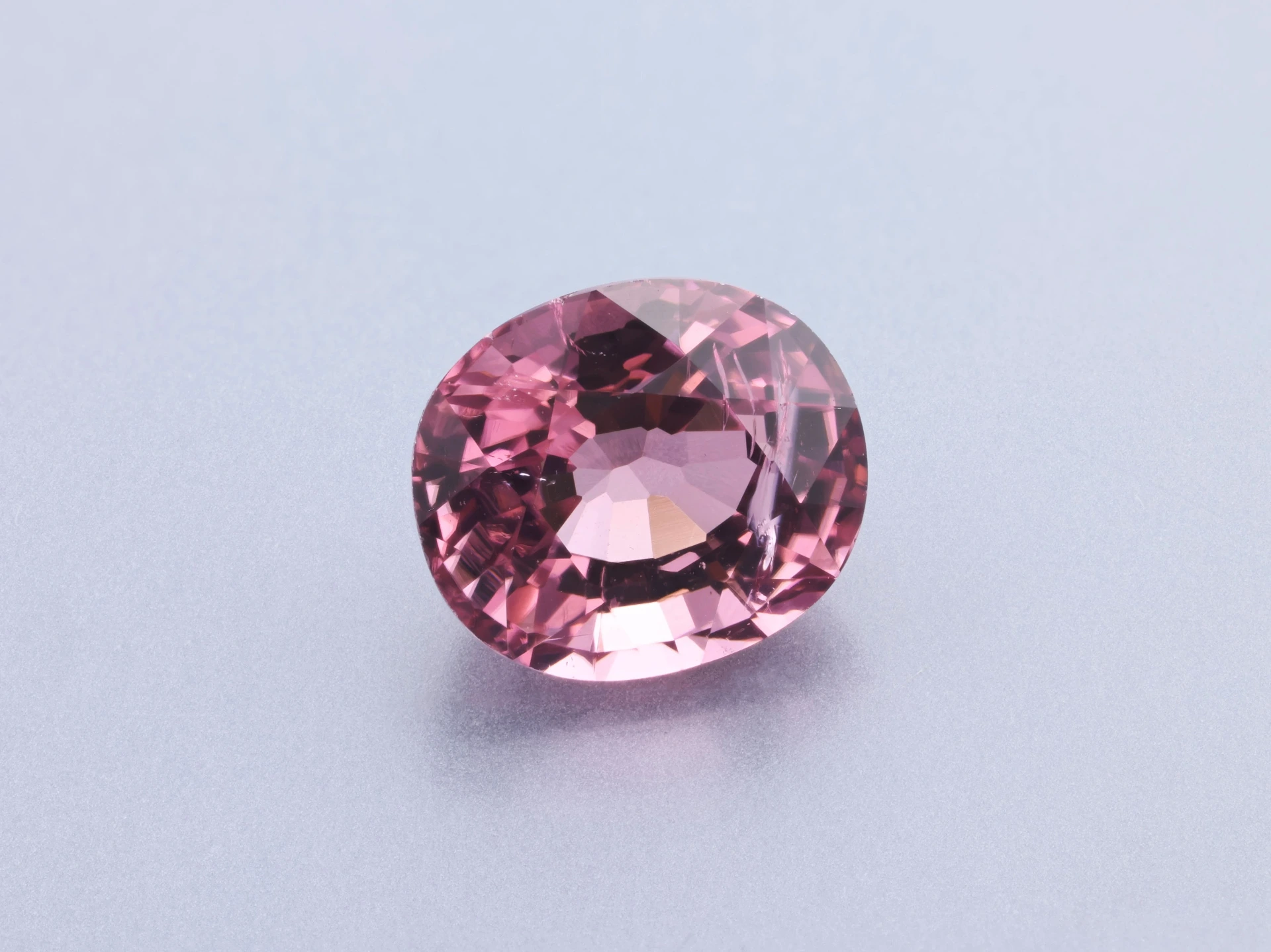 [UPVB0604X1] Pink Tourmaline 6.4x5.5mm Oval