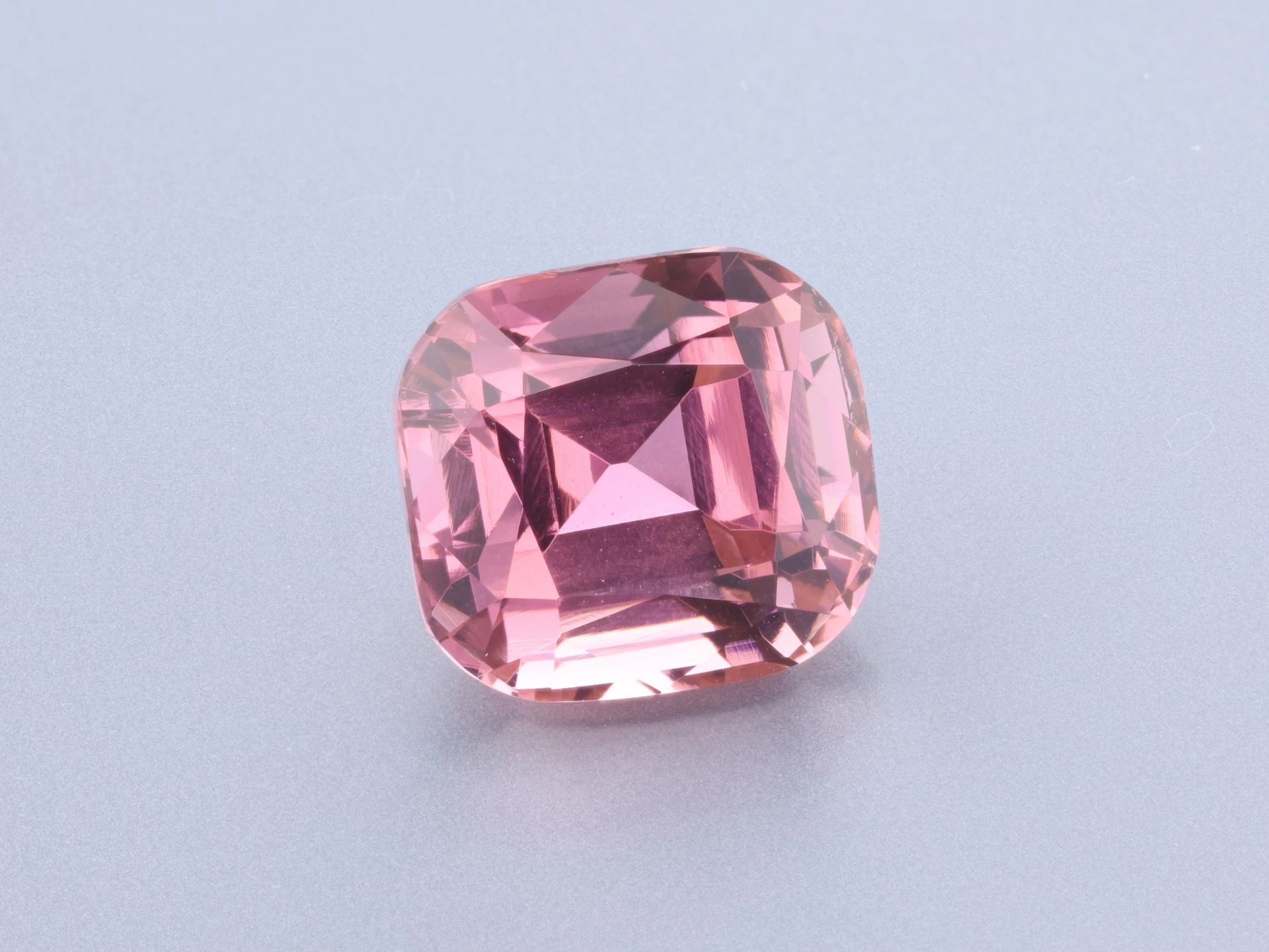 [UPAB0907X1] Pink Tourmaline 9.5x8.75mm Cushion