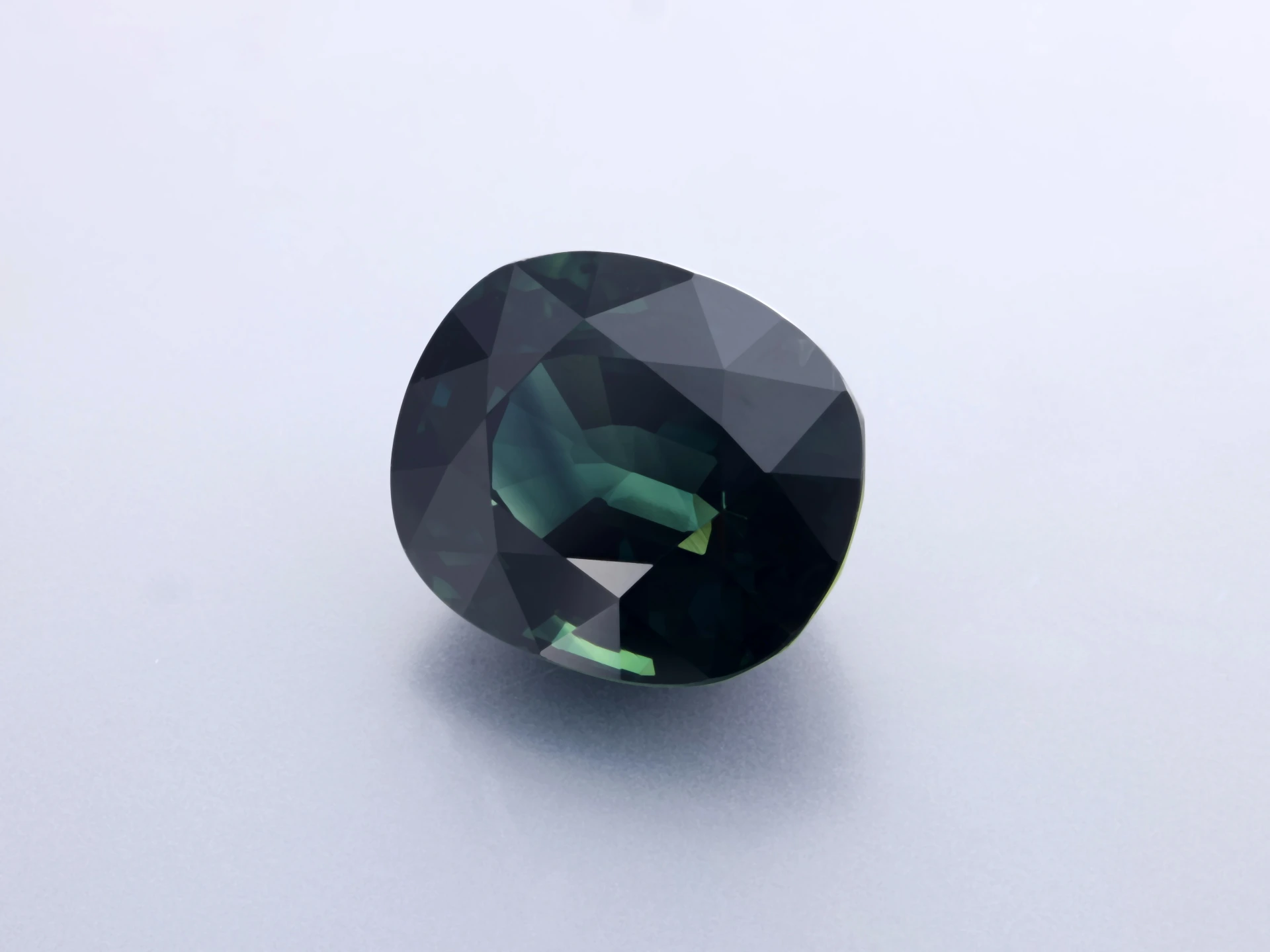 [SMAB1210X1] Australian Sapphire 12.15x10.3mm Cushion