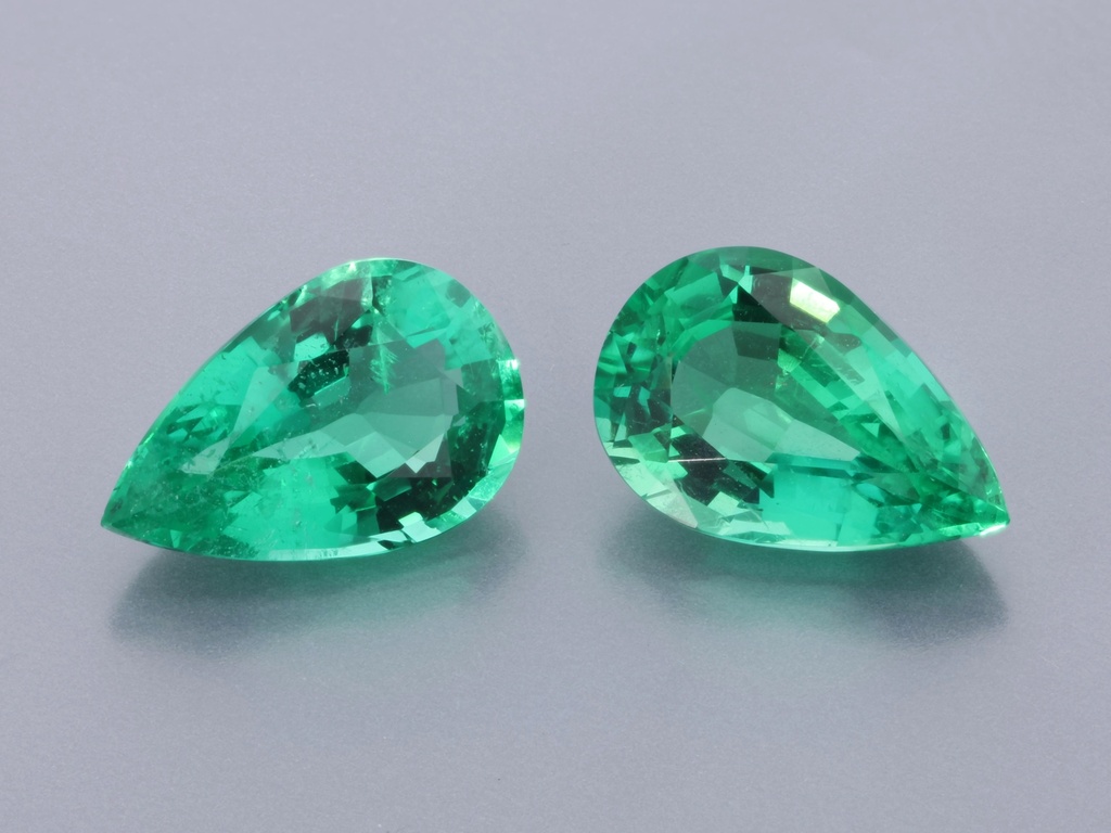 [BEPB0906X2] Zambian Emerald 8.90x5.80mm Pear Shape Pair