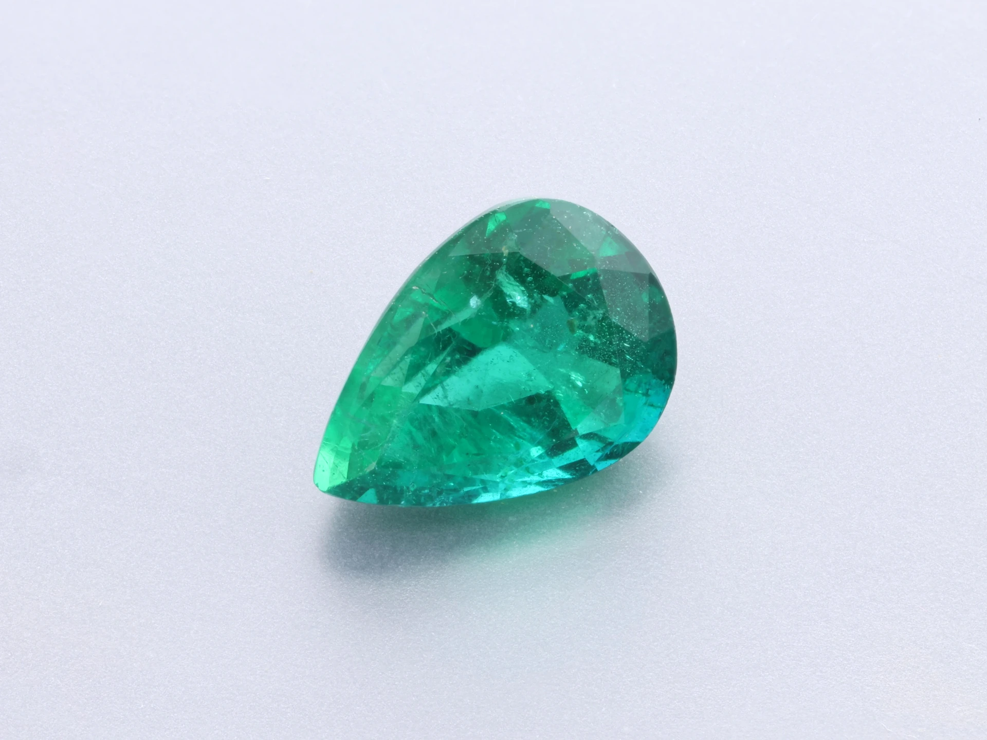 [BEPB0806X3] Zambian Emerald 7.8x5.8mm Pear Shape