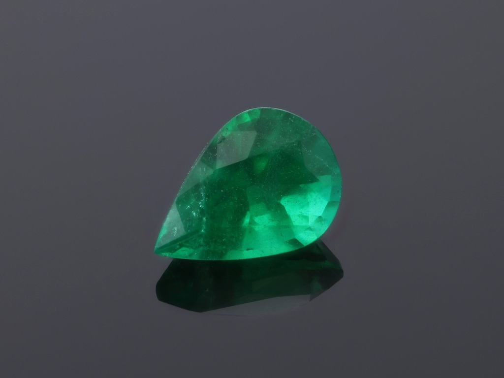 [BEPB0705X2] Zambian Emerald 7.1x5.1mm Pear Shape