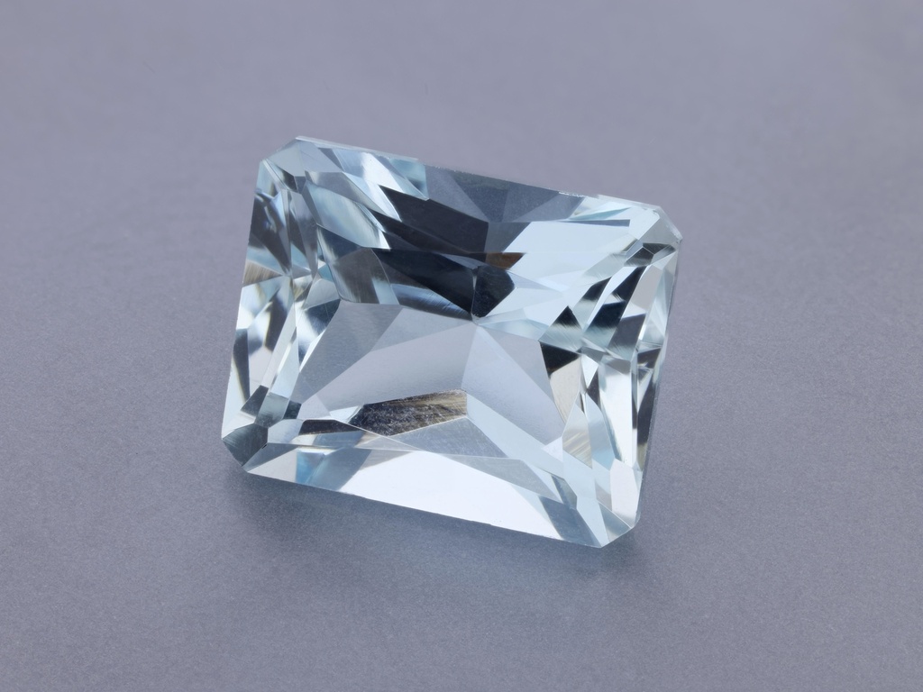 [QX3066] Aquamarine 9.9x8mm Radiant Cut