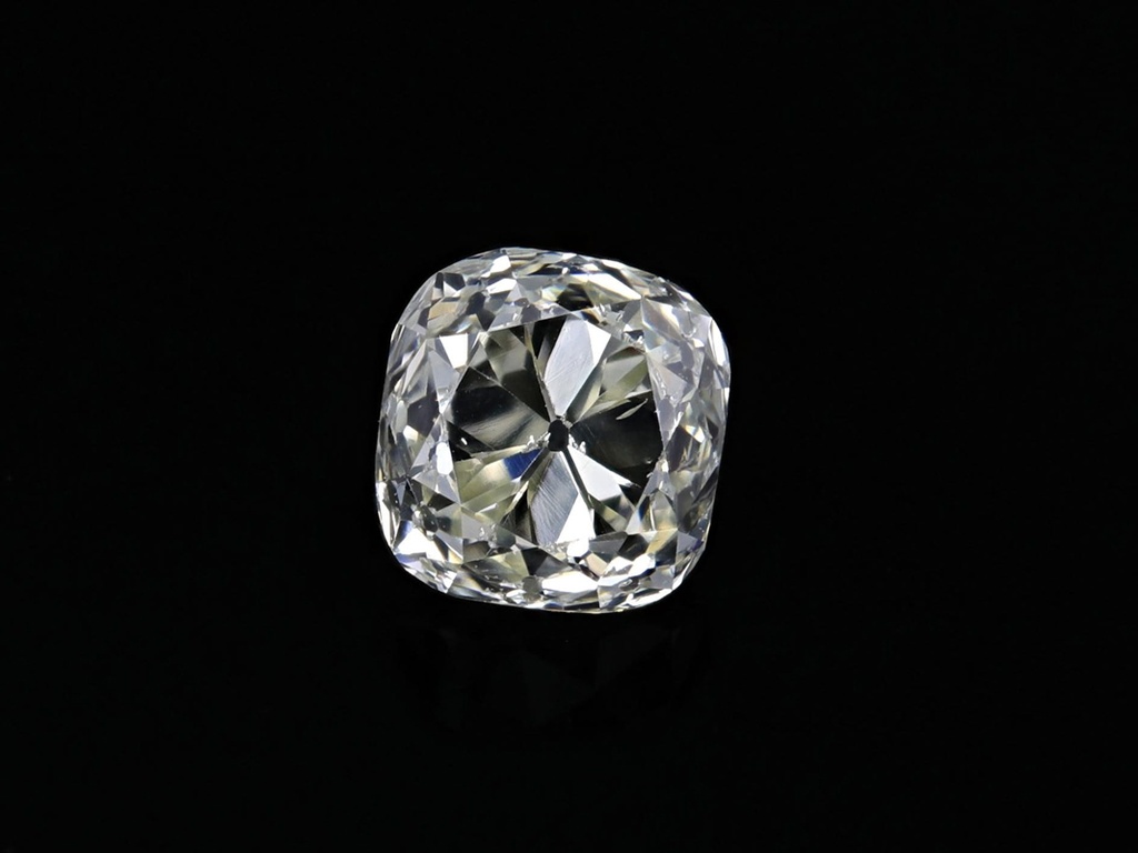 [DMAG0400X6] Diamond Old Cut 4.1x3.9mm Cushion 