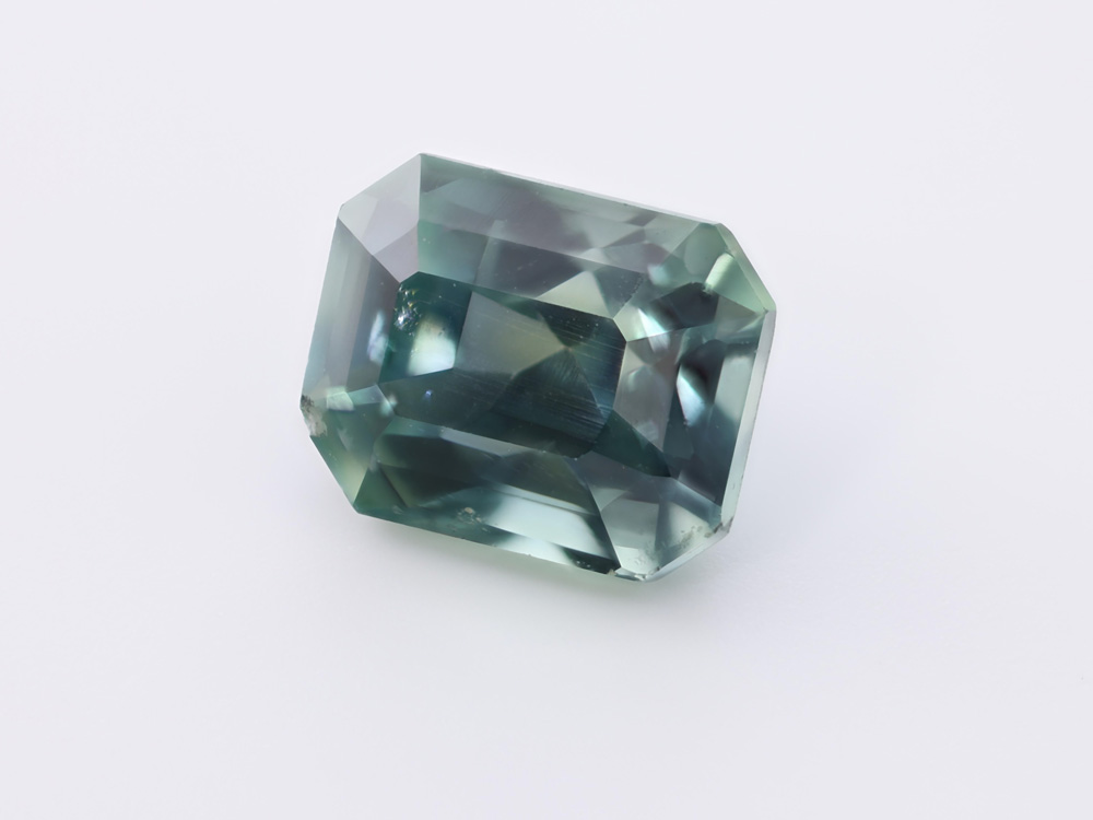 [SMOS0605X1] Sapphire 5.65x4.55mm Emerald Cut Teal