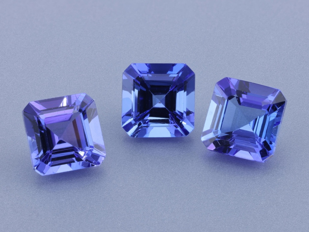 [TZOS0500] Tanzanite 5.00mm Square Emerald Cut