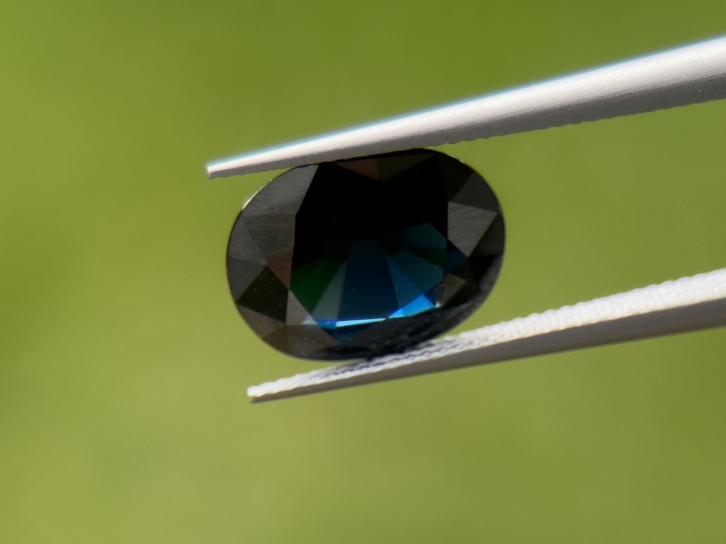 Australian Sapphire 10x7.9mm Oval Dark Blue