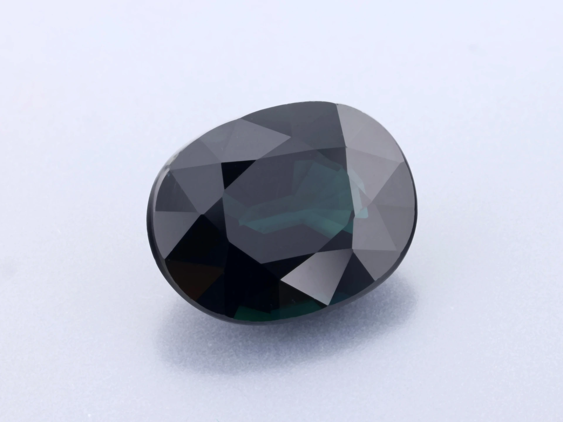 [SAVB0907X19] Australian Sapphire 9x7mm Oval Dark Blue