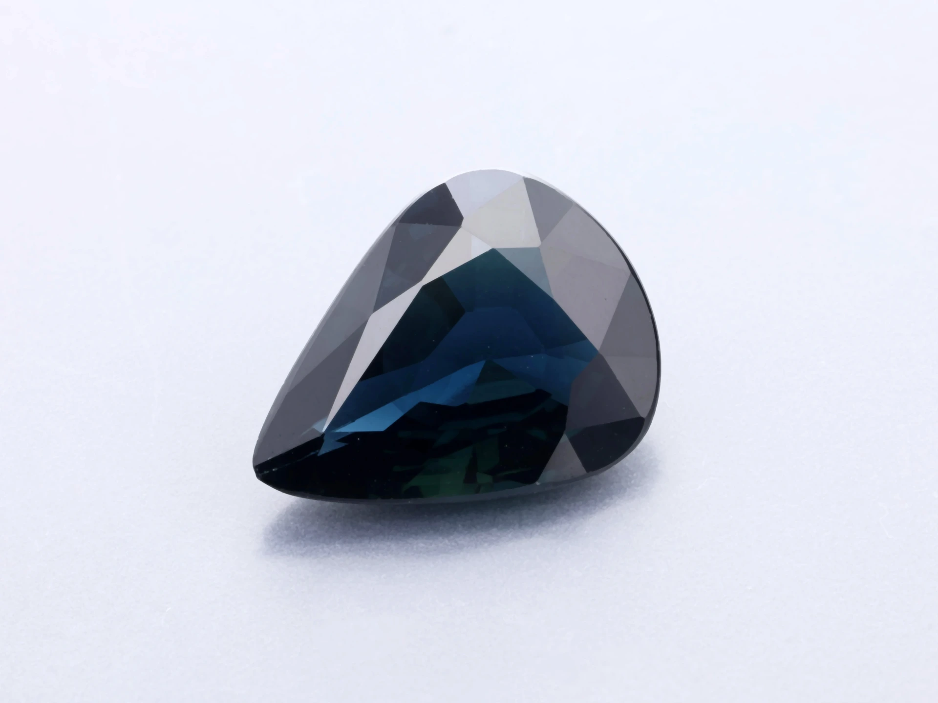 [SAPB0907X14] Australian Sapphire 8.8x6.9mm Pear Shape Dark Blue