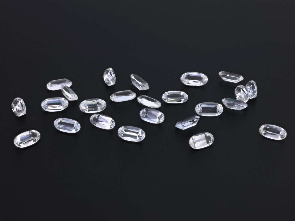 [SWVS0402P] White Sapphire 4x2mm Oval