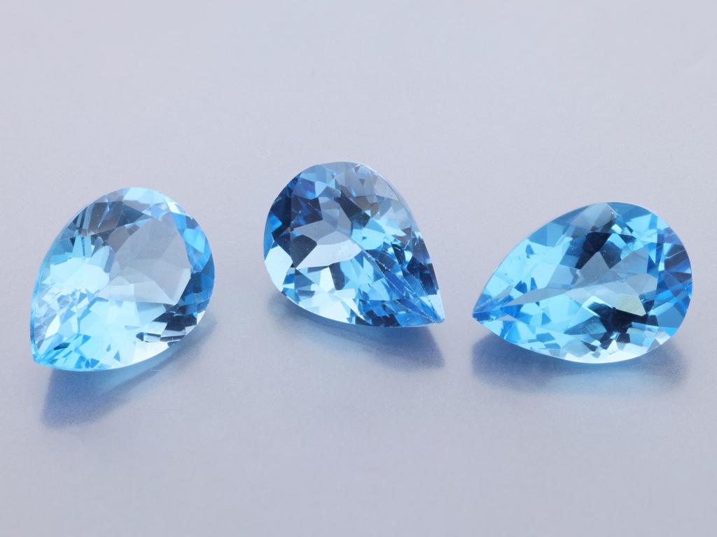 [TMPB1108P1] Medium Blue Topaz 11x8mm Pear Shape