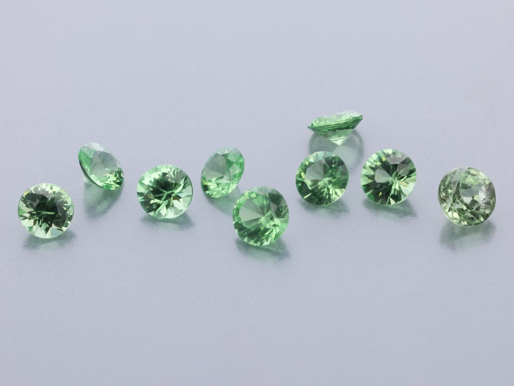[GTRB0225P1] Tsavorite Garnet 2.25mm Round Mid Green