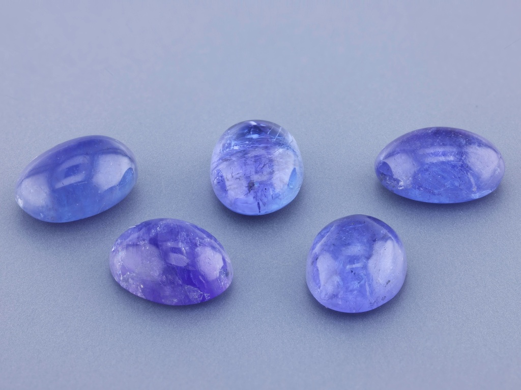 [TZVC0806] Tanzanite 8x6mm Oval Cabochon