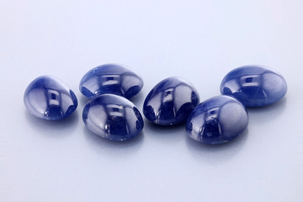 [SAVC0907] Australian Sapphire 9x7mm Oval Cabochon