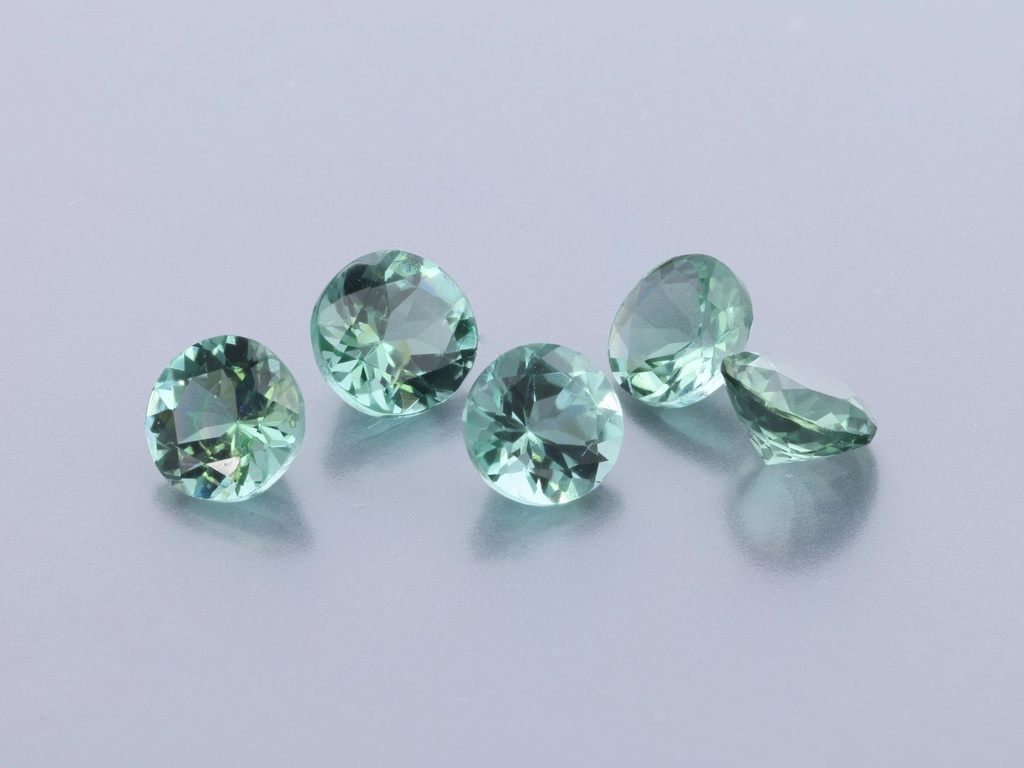 [UMRB0425L] Blue Green Tourmaline 4.25mm Round Light to Mid