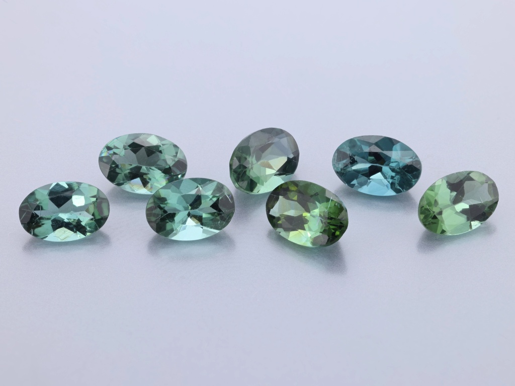 [UMVB0604] Blue Green Tourmaline 6x4mm Oval Mid to Dark