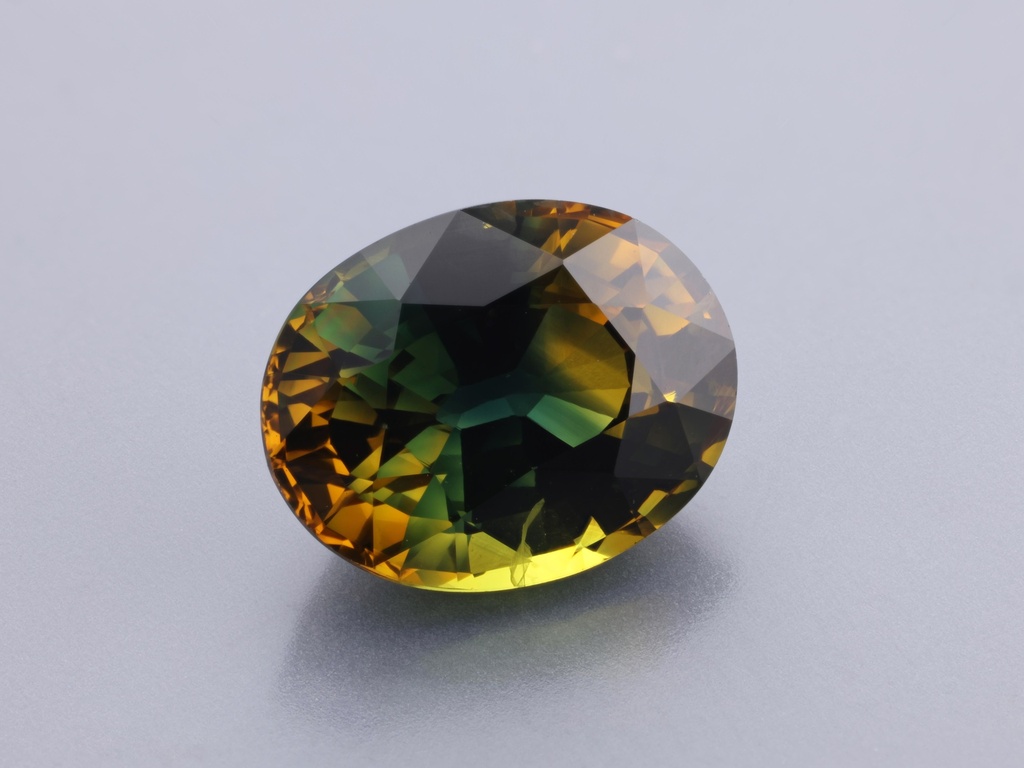 [SMVB0806X1] Parti Sapphire 8.57x6.64mm Oval