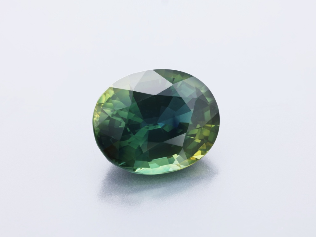 [SMVB0907X2] Parti Sapphire 9.03x7.38mm Oval