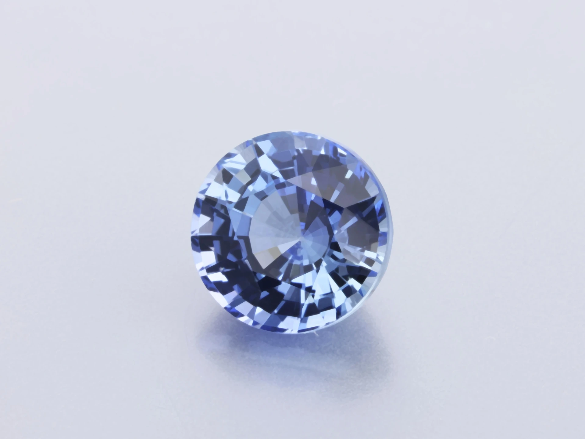 [SCRB0600X11] Ceylon Sapphire 5.80mm Round Light Blue