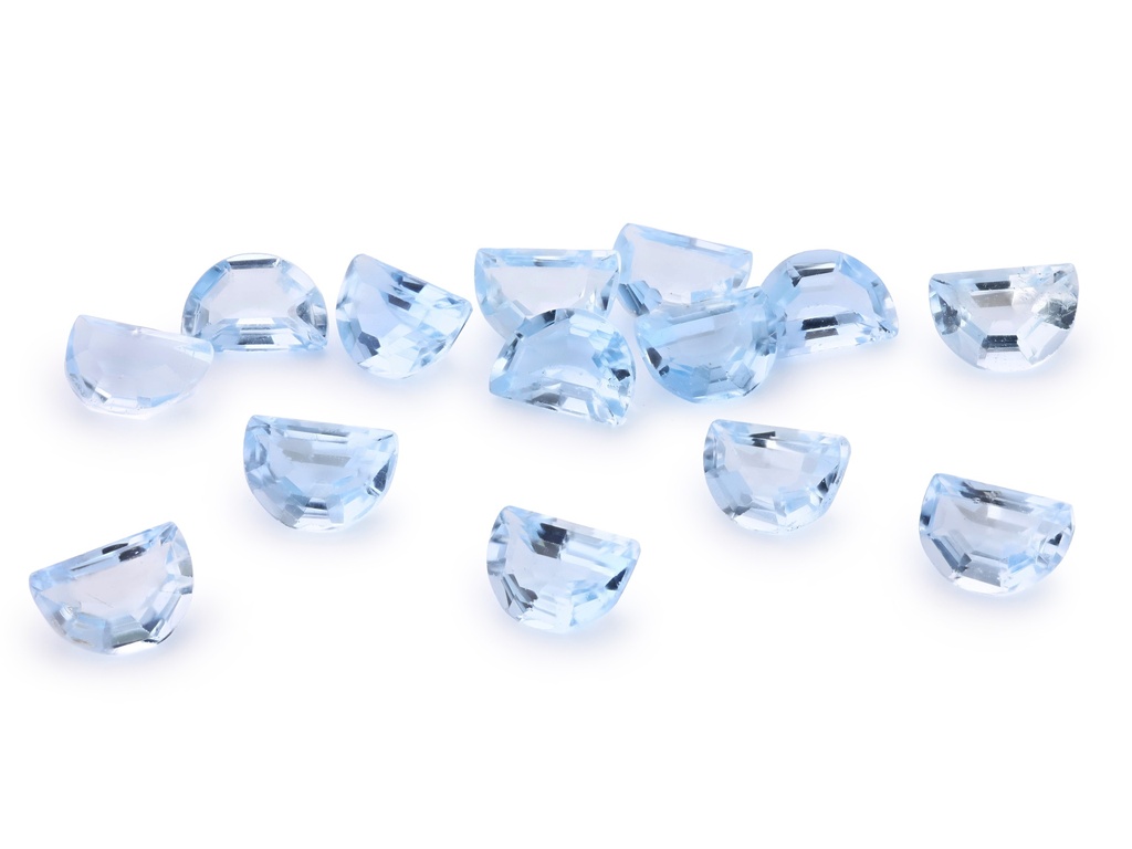 [TKZS0705] Topaz 7x5mm Half Moon Blue