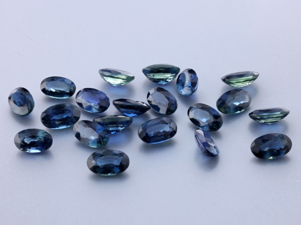 [SAVB0503P1] Australian Sapphire 5x3mm +/- Oval Mid Blue