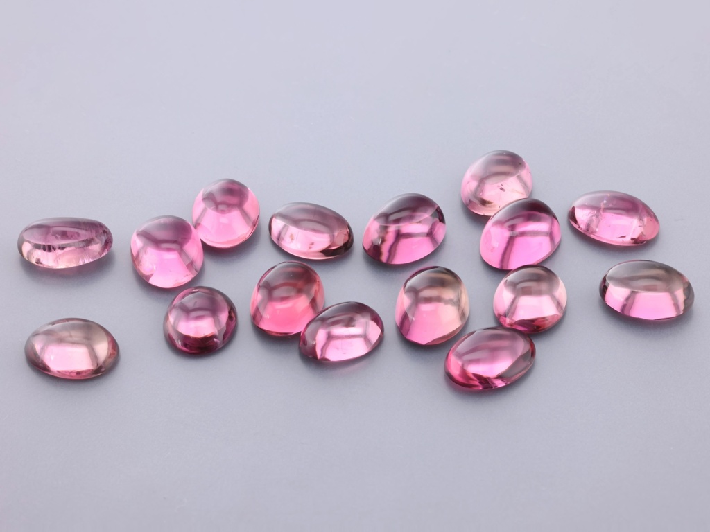 [UPVC0806] Pink Tourmaline 8x6mm +/- Oval Cabochon