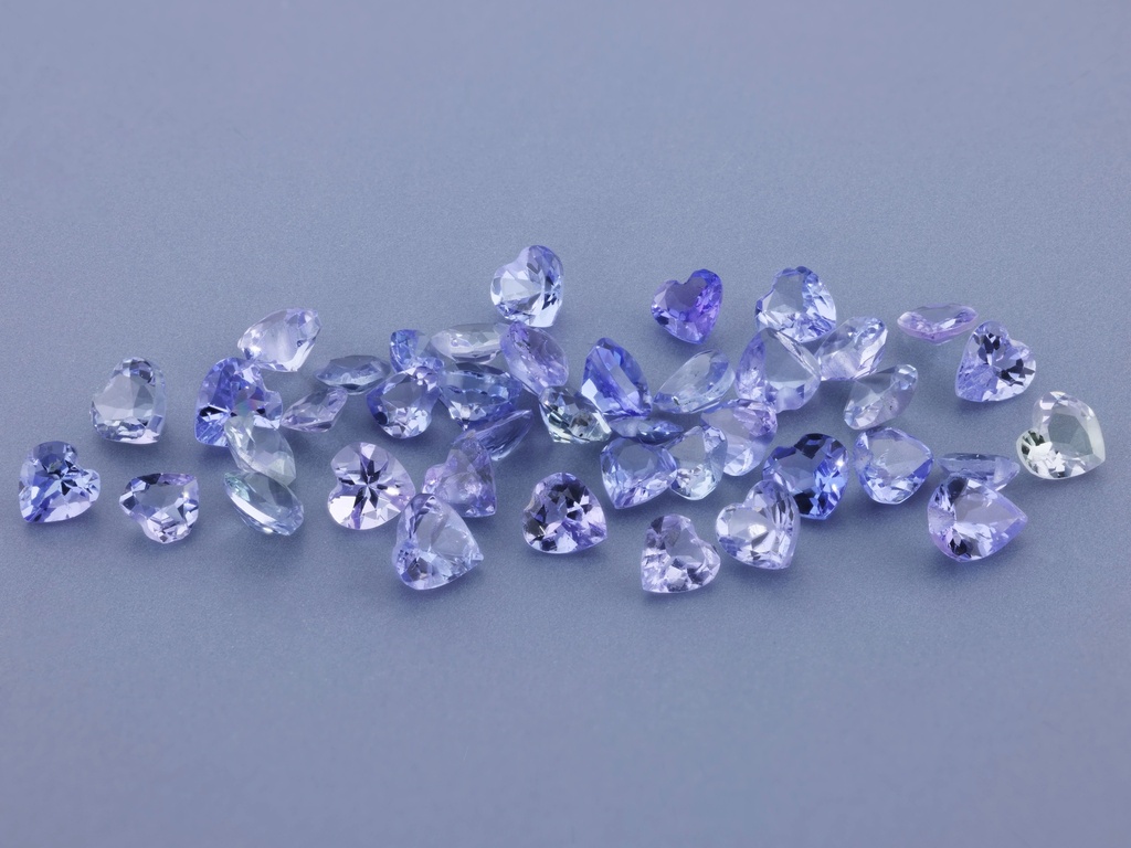 [TZHB0300] Tanzanite 3.00mm +/- Heart Shape