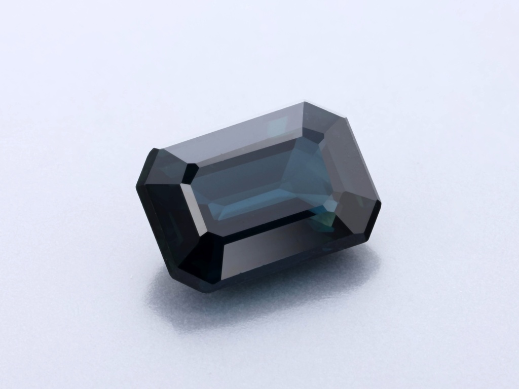 [SAOS0705X5] Australian Sapphire 7.3x4.9mm Emerald Cut Mid Blue
