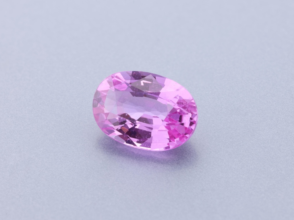 [SPVB0705X11] Pink Sapphire 7x4.9mm Oval Mid