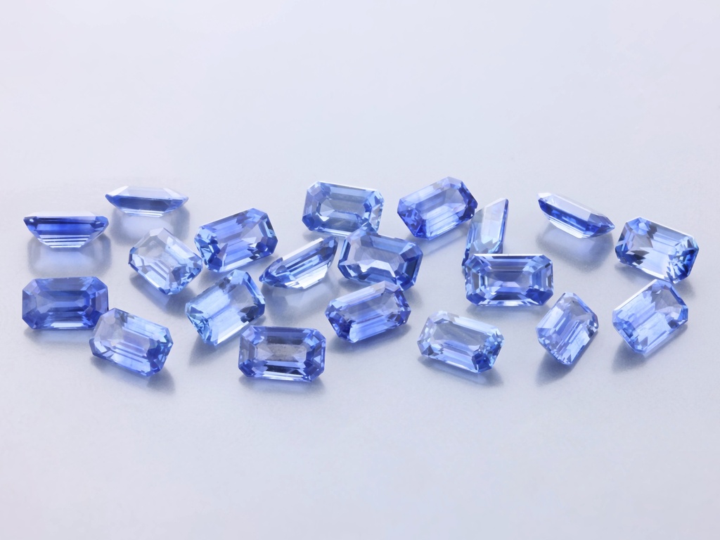 [SCOS0503] Ceylon Sapphire 5x3mm Emerald Cut Mid Blue