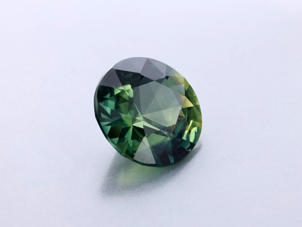 [SMRB0700X2] Parti Sapphire  6.90 x 6.90 x 3.90mm Round